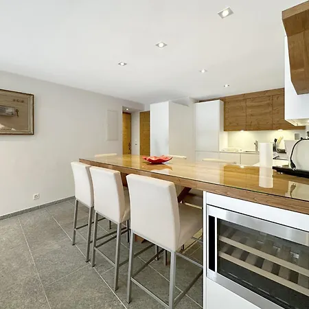 Snowstar-next To Lift And Golf-crans Montana *